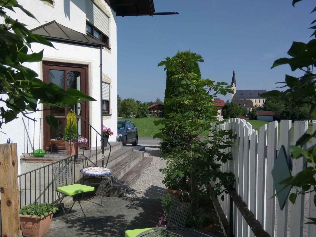 Ferienwohnungen Sonja Bernau am Chiemsee Exterior foto